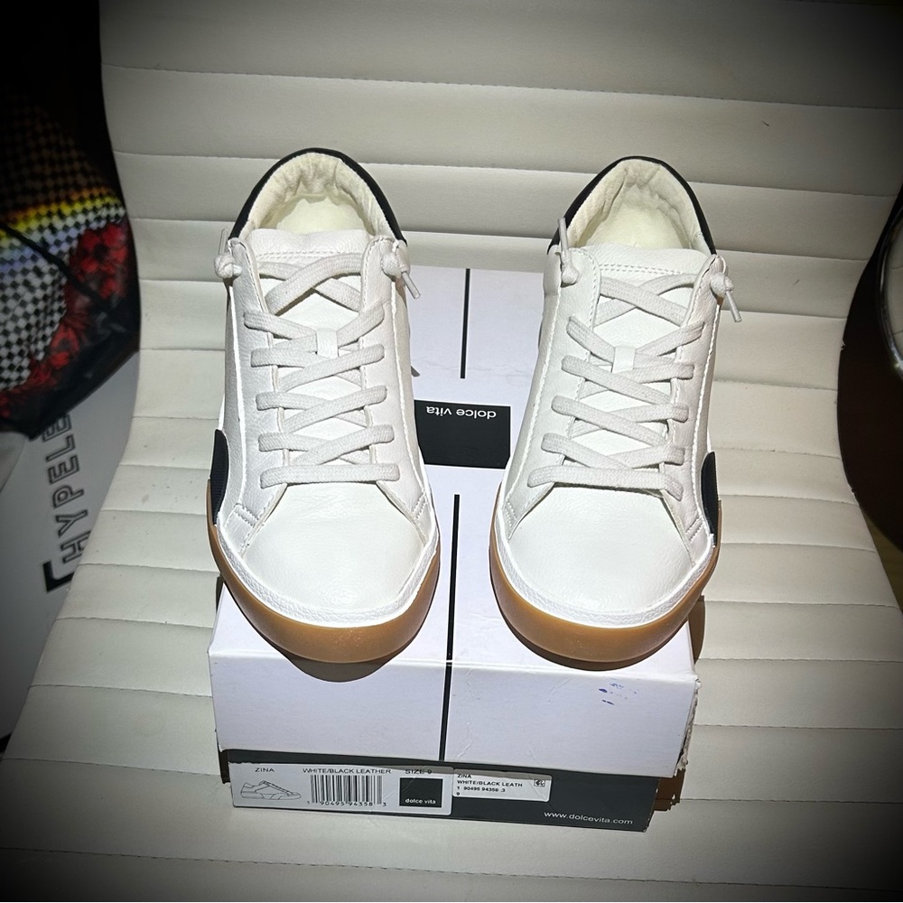 Brand New- Vita Zina Sneakers White Black Leather White and Black size 9